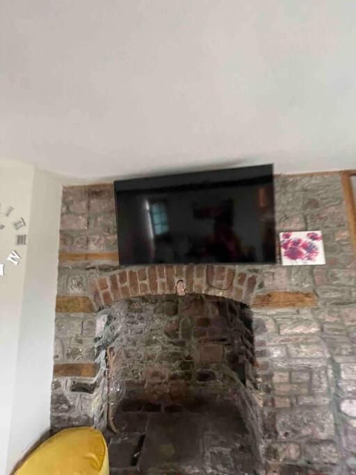 Yew Tree Cottage, 3 Bedroom, 4 Church Row Defynnog Devynock Bagian luar foto