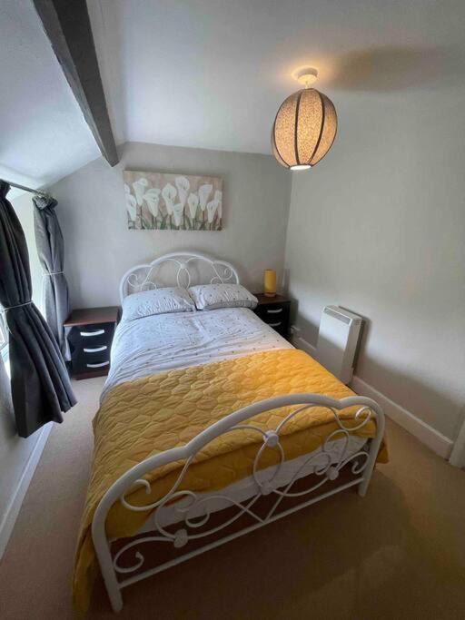 Yew Tree Cottage, 3 Bedroom, 4 Church Row Defynnog Devynock Bagian luar foto